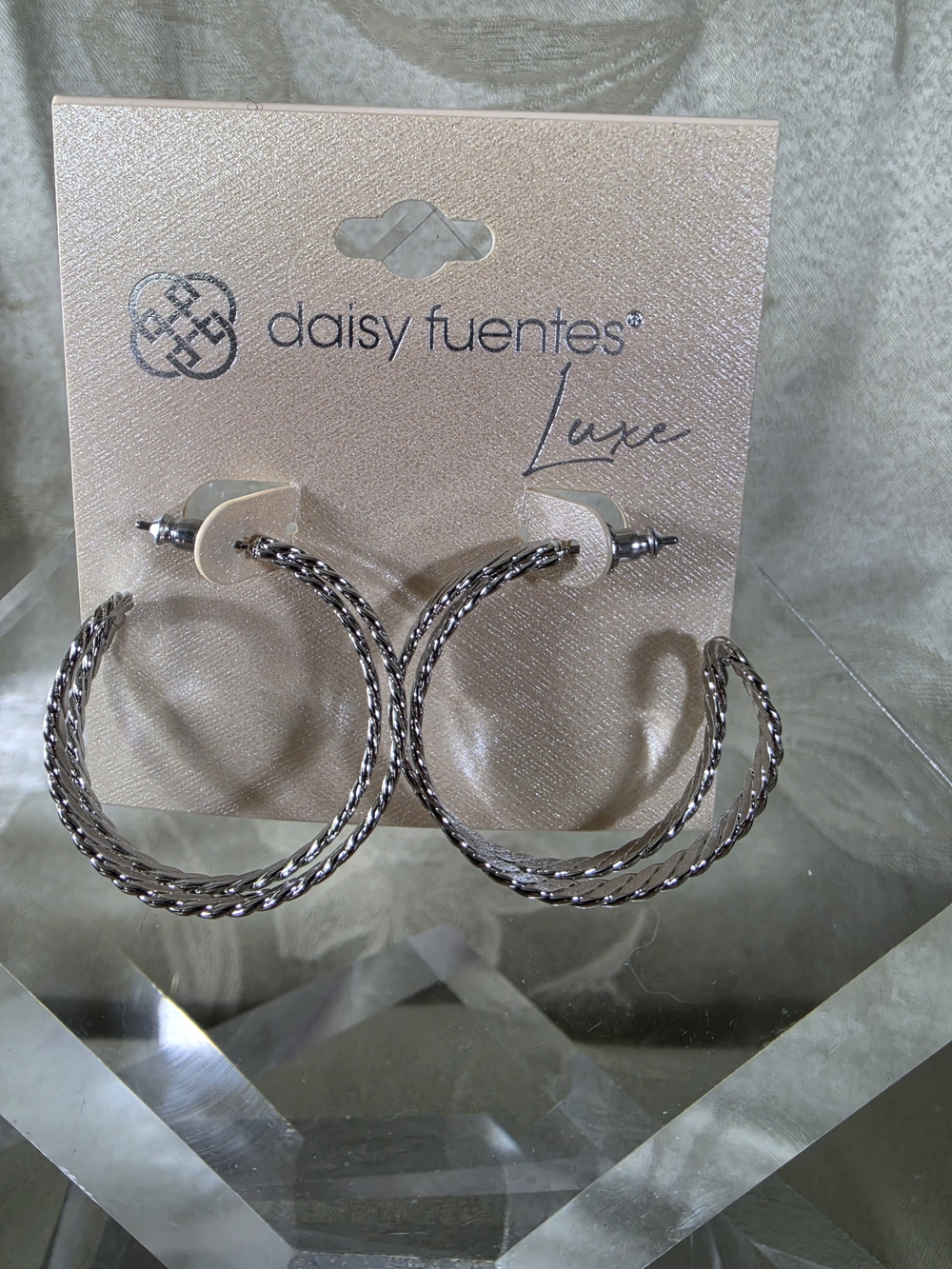 #1145 Daisy Fuentes Silver Twisted Hoop Earrings